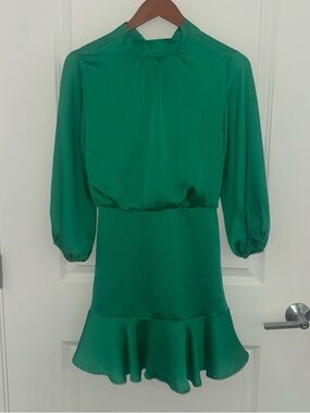 Vici High Neck Green Long-Sleeve Ruffle Hem Dress Size Small Wedding Guest